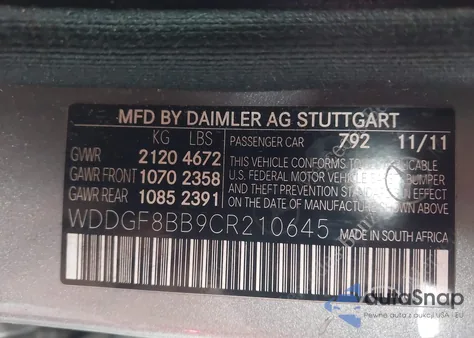 2012 Mercedes-Benz C 300 Sport 4Matic z USA, uszkodzony, nr VIN WDDGF8BB9CR210645